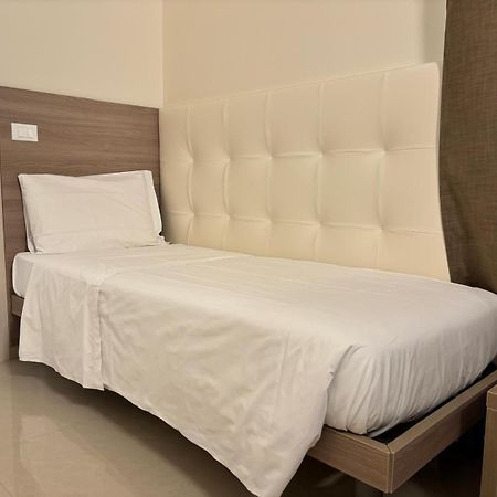 Hotel Boccascena جنوة المظهر الخارجي الصورة