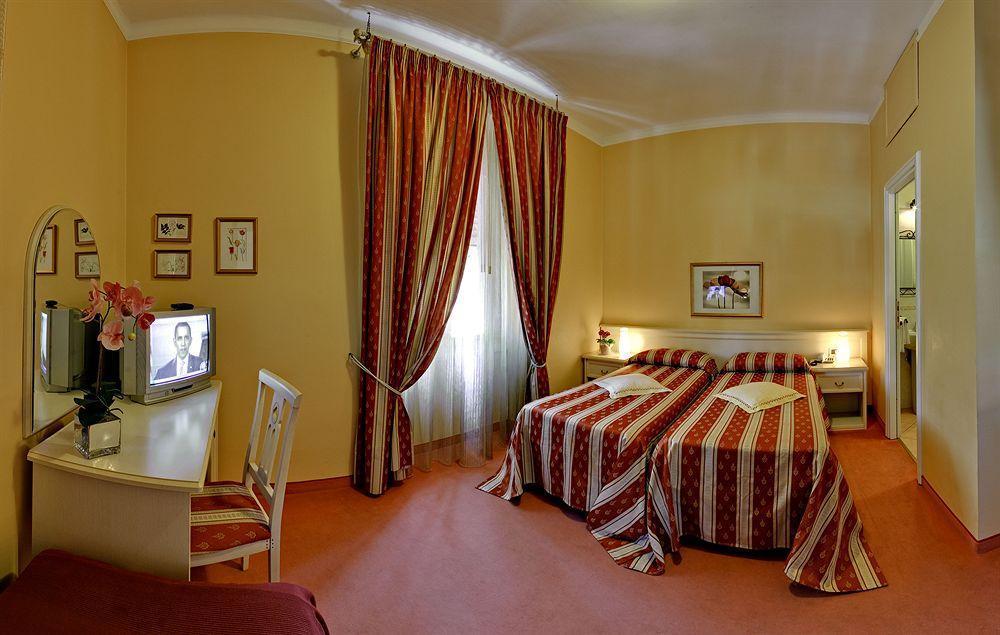 Hotel Boccascena جنوة المظهر الخارجي الصورة