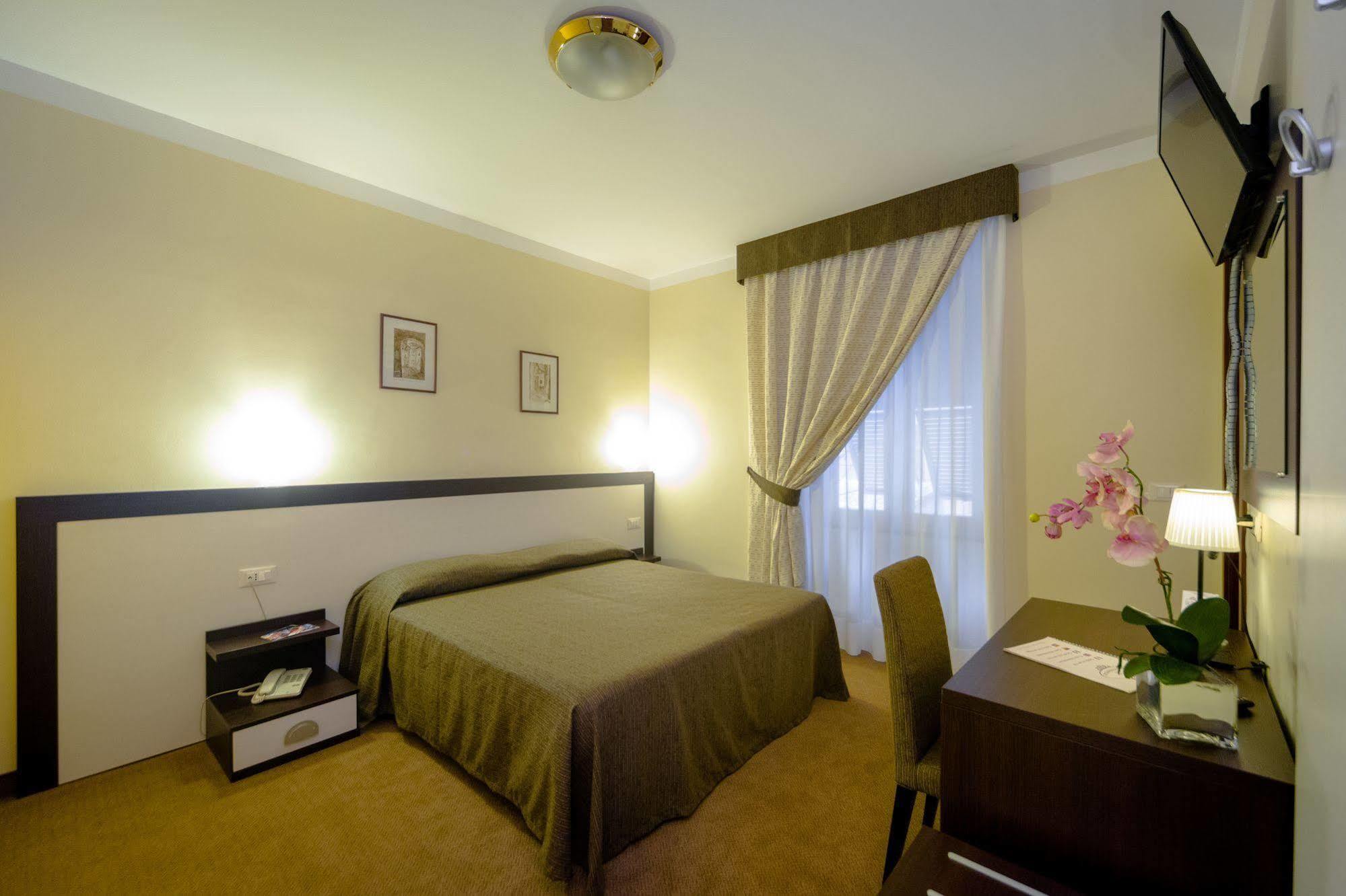 Hotel Boccascena جنوة المظهر الخارجي الصورة