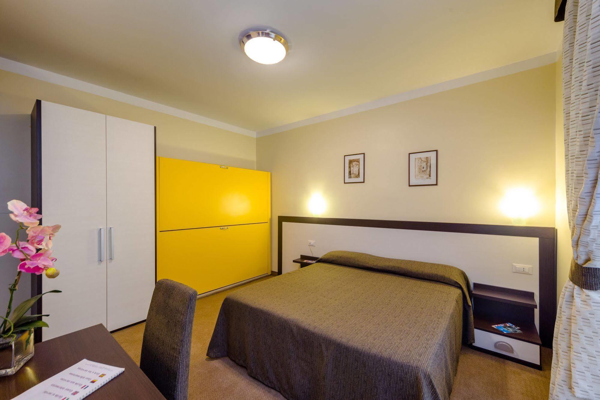 Hotel Boccascena جنوة المظهر الخارجي الصورة
